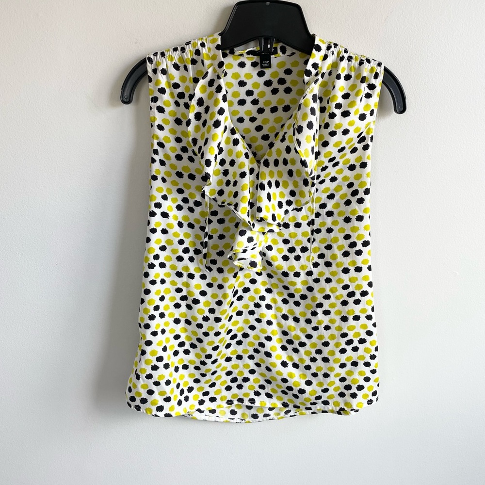 BLACK YELLOW GREEN SLEEVELESS BLOUSE TOP RUFFLES TIE FRONT PETITE DOTS SPRING